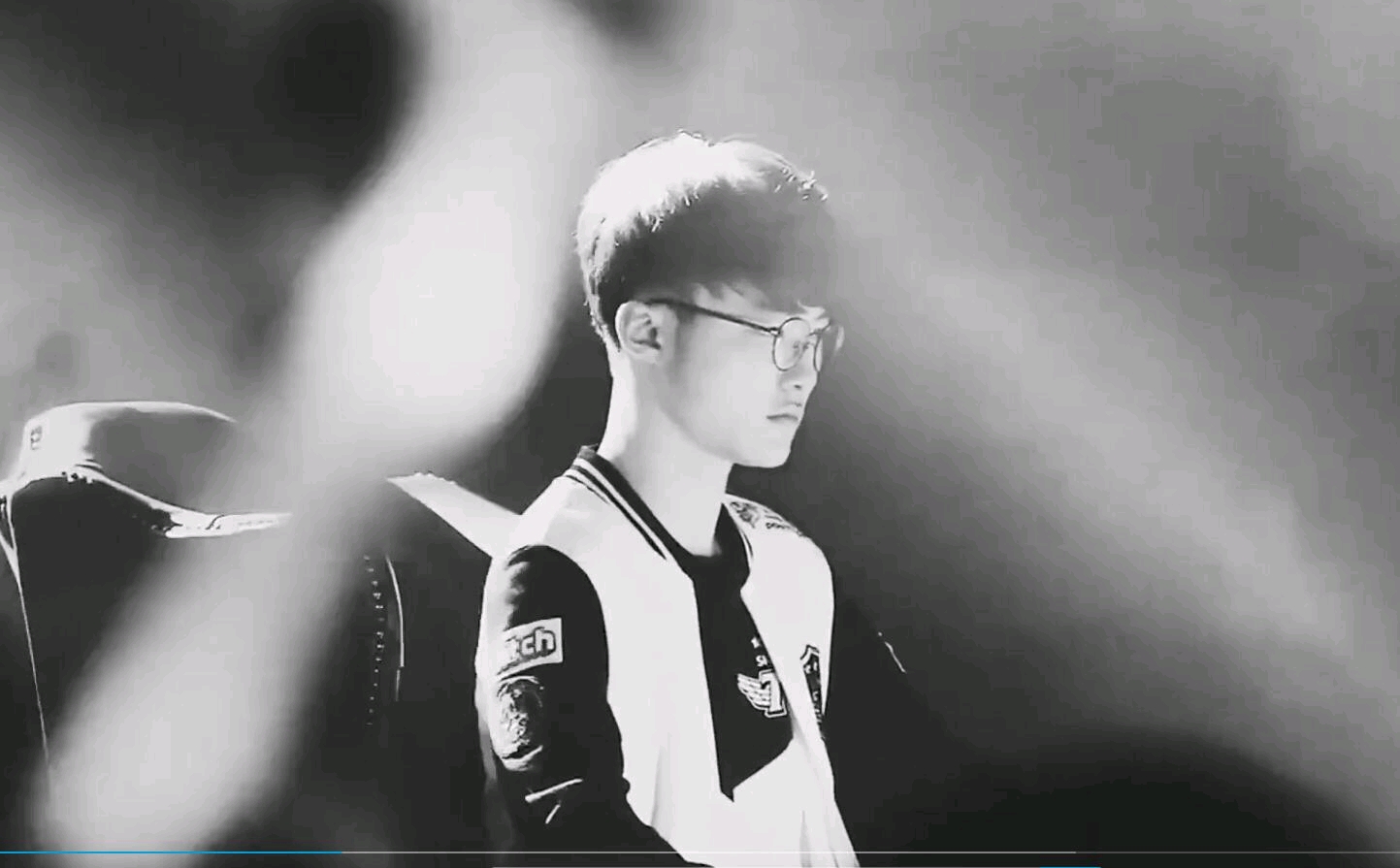 LNG Esports 官方：与团队打野选手 Weiwei 续约成功；