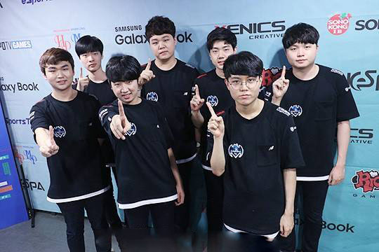 Xiaohao采访：没什么压力队伍氛围很好 虎哥很沉稳让人很安心