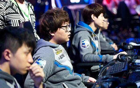 【快讯】KPL春季赛季前赛即将开战，这些日子记得锁定蜂鸟