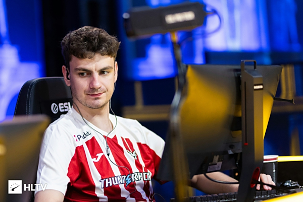 站长后台面板示意